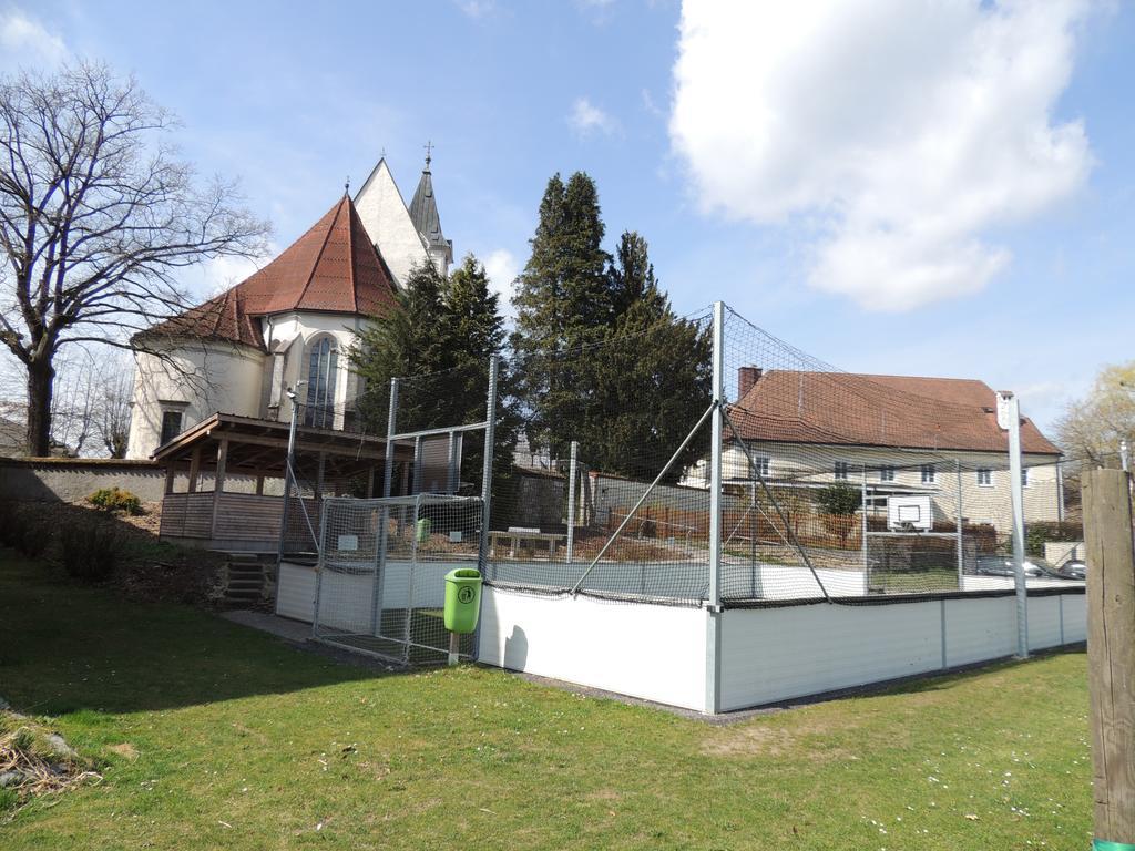 Kirchenwirt Inn Kreuzen  Rum bild